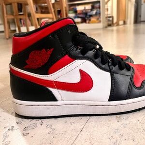 Lightly used Jordan 1s